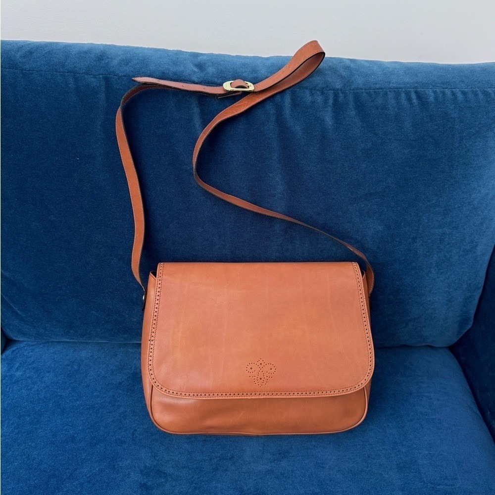 Vintage Salvatore Ferragamo  Warm Brown Leather Women's Crossbody bag‎